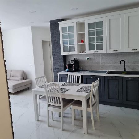 Apartament Marina Julia Buitenkant foto
