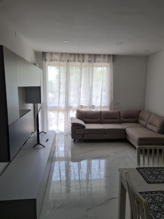 Apartament Marina Julia Buitenkant foto